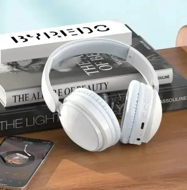 Бездротові накладні навушники з мікрофоном XO BE36 Bluetooth Білий