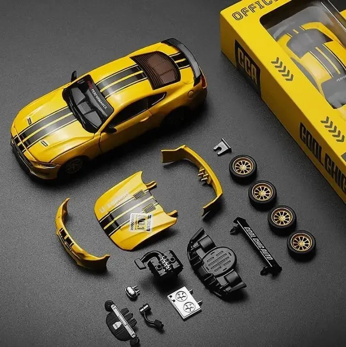 Модель авто Ford Mustang 1:42 – металевий колекційний конструктор (моделька + запчастини для тюнінгу), деталізована копія для