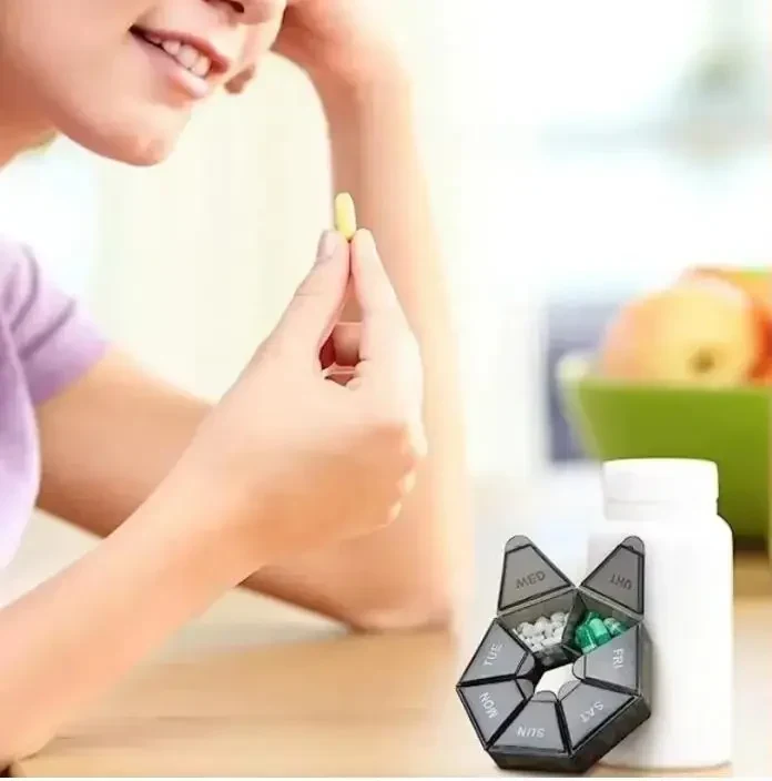 Портативна аптечка-таблетниця на 7 днів 7 Days Pill Box – компактний контейнер для ліків, Чорний
