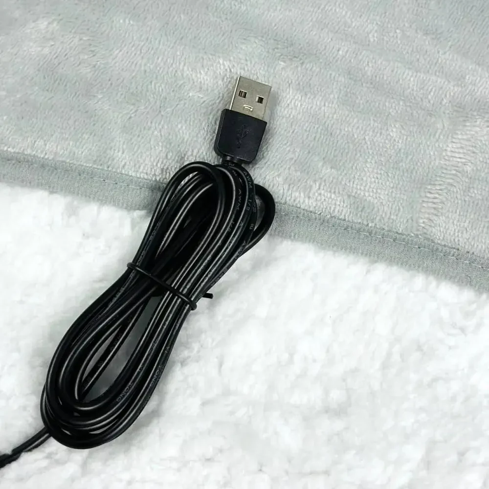 Зігріваючий килимок 30×30 см з підігрівом від USB. Електрогрілка для ніг і тіла, плюшевий матеріал
