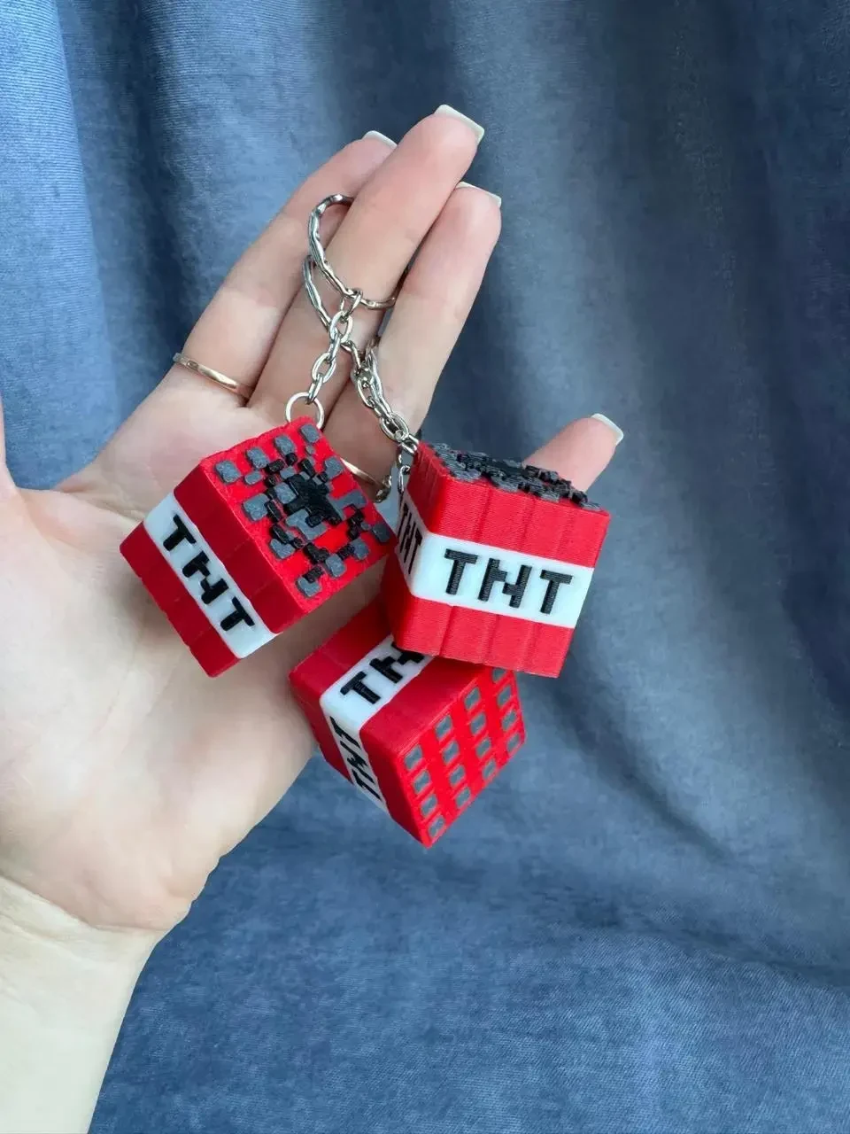 Брелок Minecraft TNT – 3D-друкований, екопластик, ігровий аксесуар для дітей і дорослих