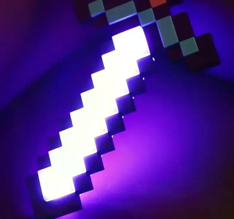 LED RGB лампа-меч Diamond Sword Lamp 39 см з акумулятором 500 мАh, настільний нічник для дітей та геймерів (УЦІНКА)