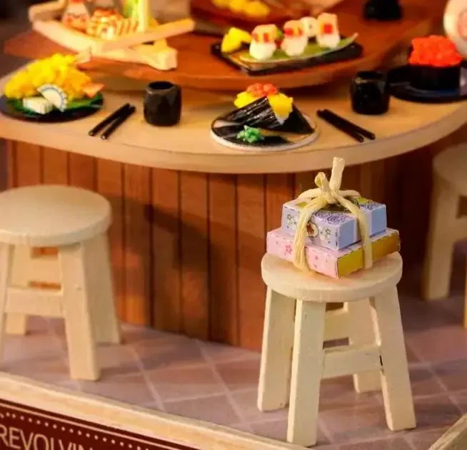 Конструктор 3D Румбокс Revolving Food House (Обертовий будинок їжі) з LED-підсвіткою та пилозахисним ковпаком